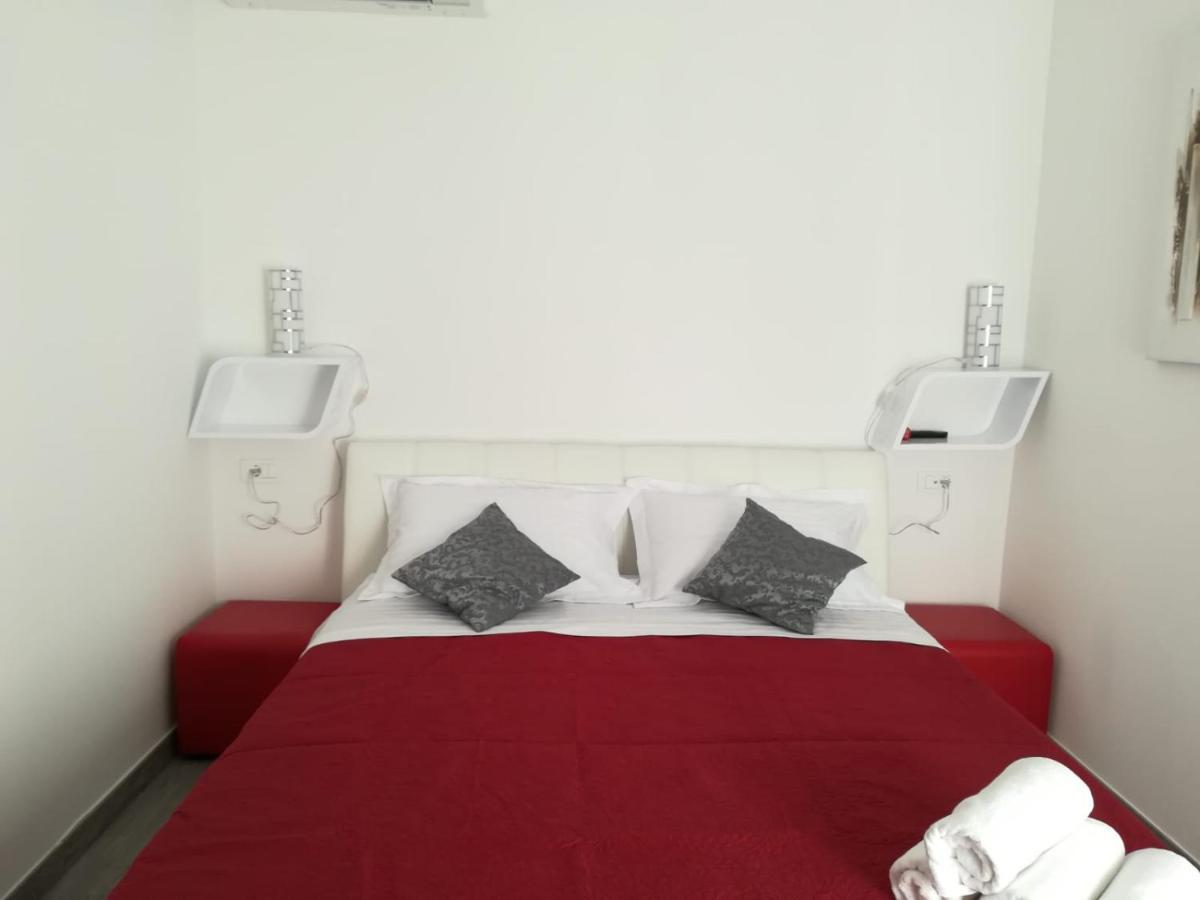 Apartmani Ljubo Split Exterior photo